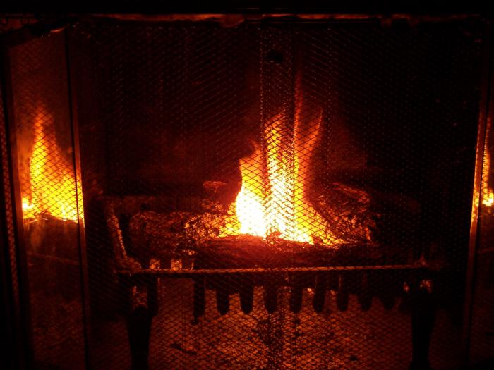 01_fireplace.jpg